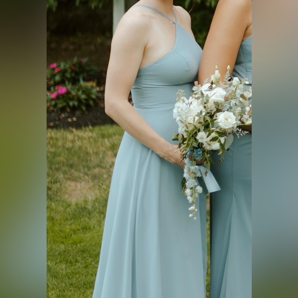Reposhed Azazie Bailey dusty blue bridesmaid dress - Picture 4 of 7
